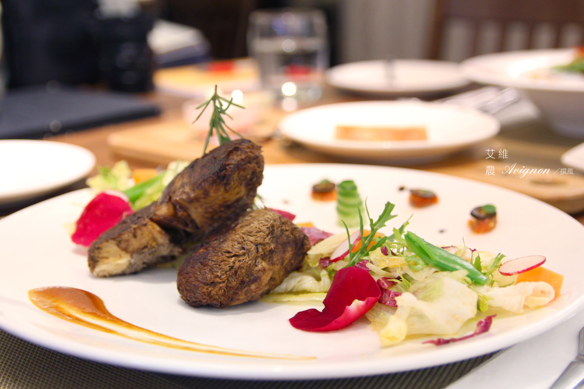 人文關懷與在地小農取材!艾維農歐風素食.精緻法式蔬食與嚴格把關的穆斯林友善餐廳
